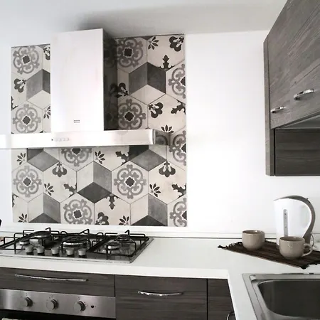 Uno Spettacolo Della Natura, Modern Style Apartment San Lucido
