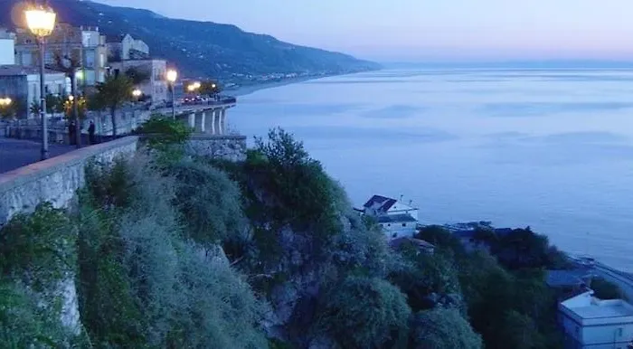 Uno Spettacolo Della Natura, Modern Style * San Lucido